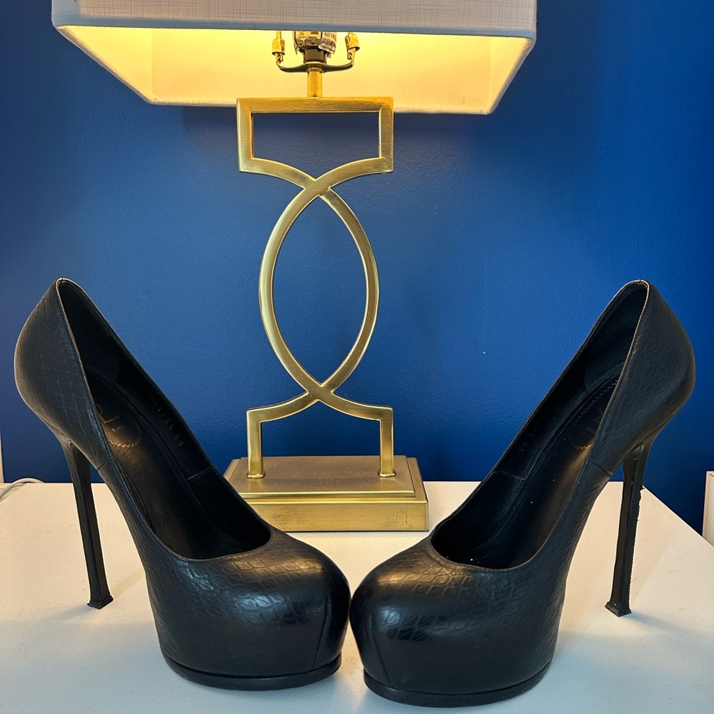 YSL Yves Saint Laurent Tribute Pumps, size 41